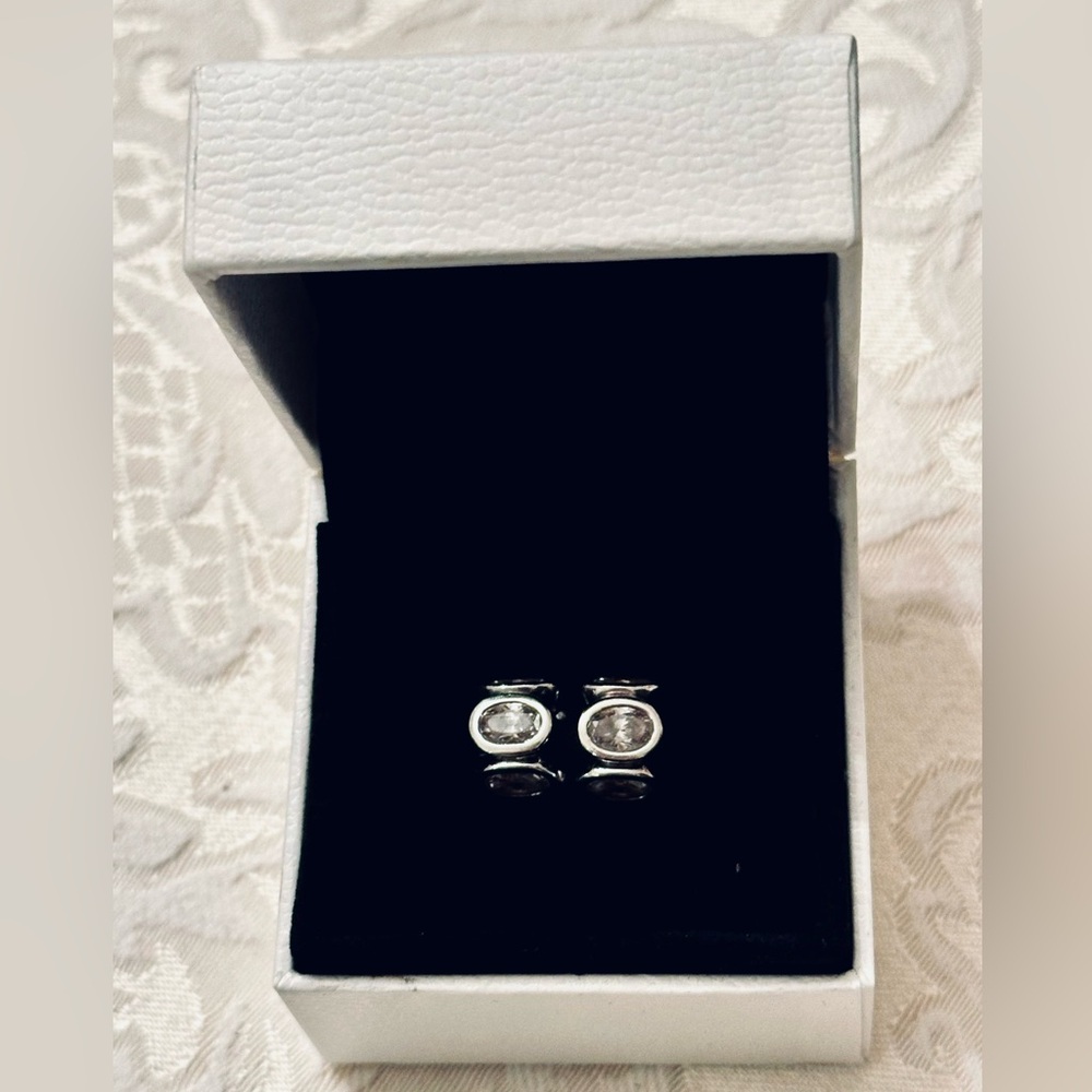 Pandora Clear Oval Lights Charms 🤍 - Picture 2 of 5